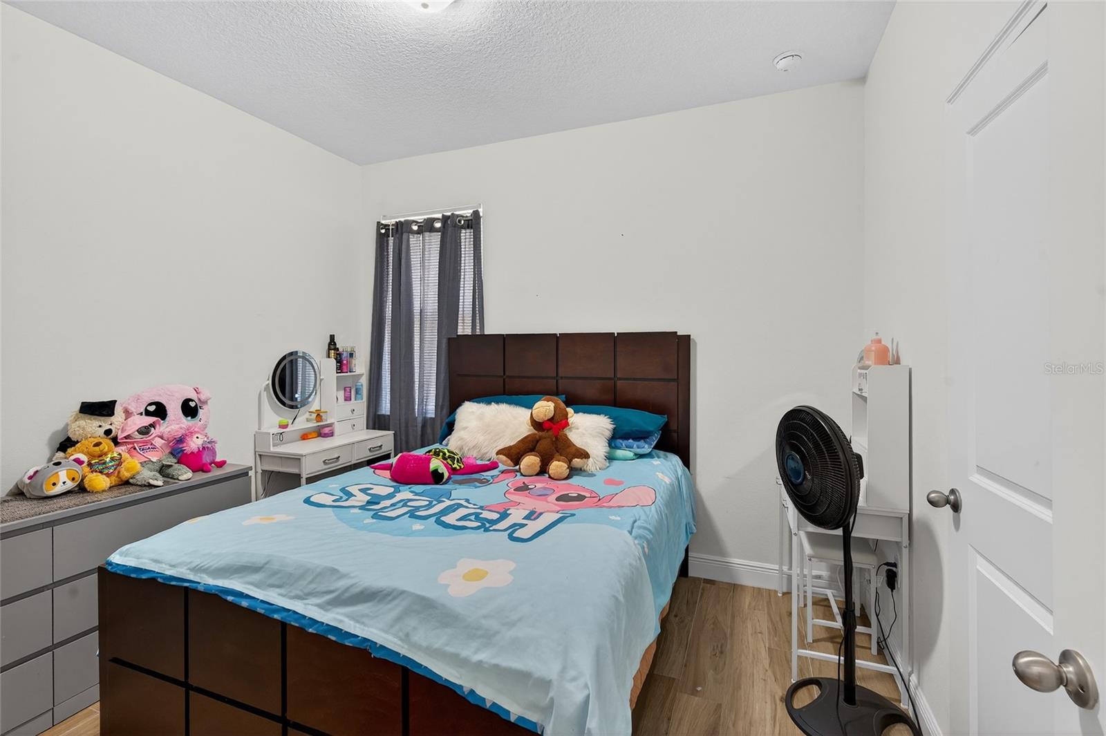 Image 25 of 39 For 1664 Redfin Drive