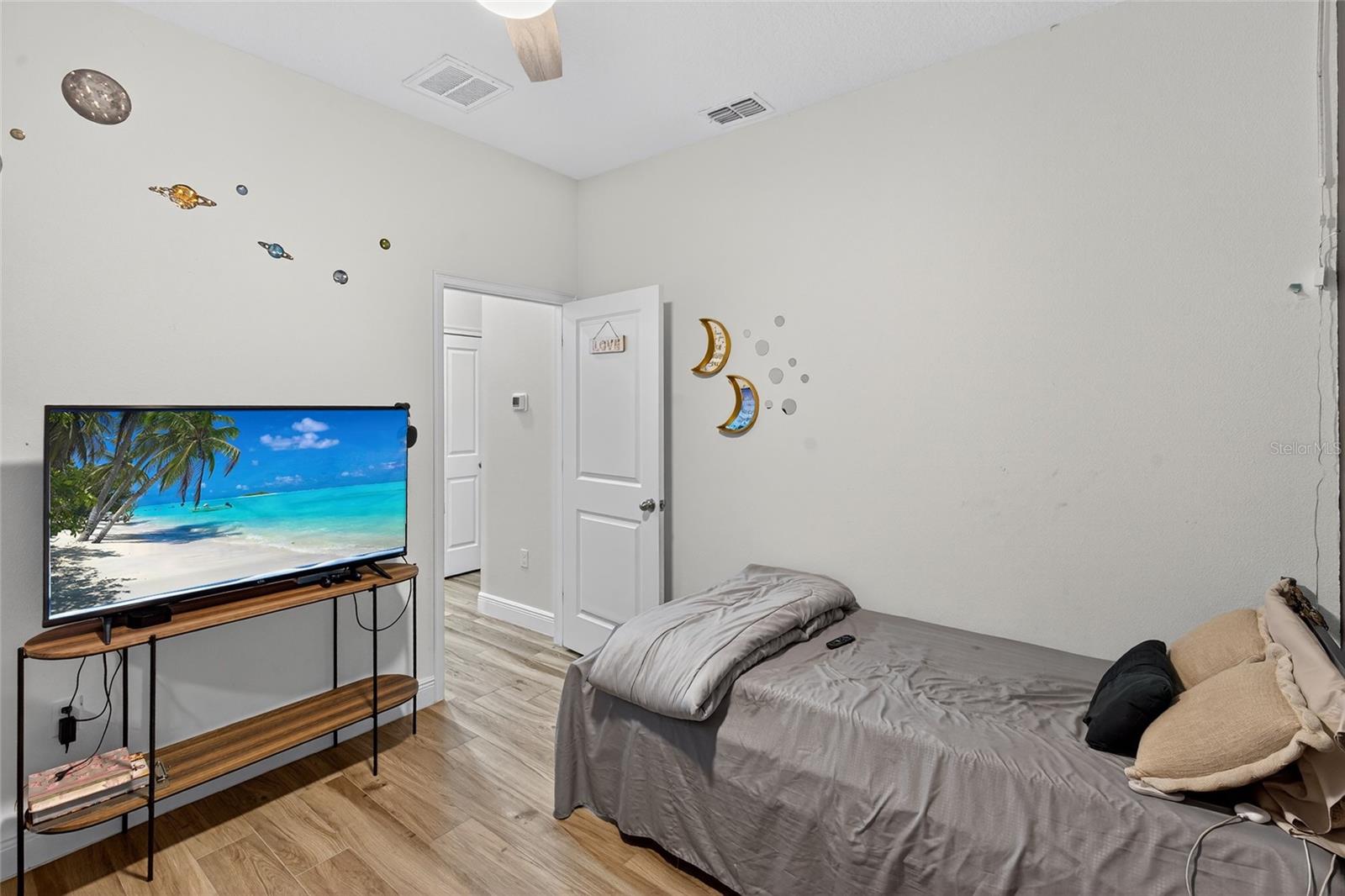 Image 31 of 39 For 1664 Redfin Drive