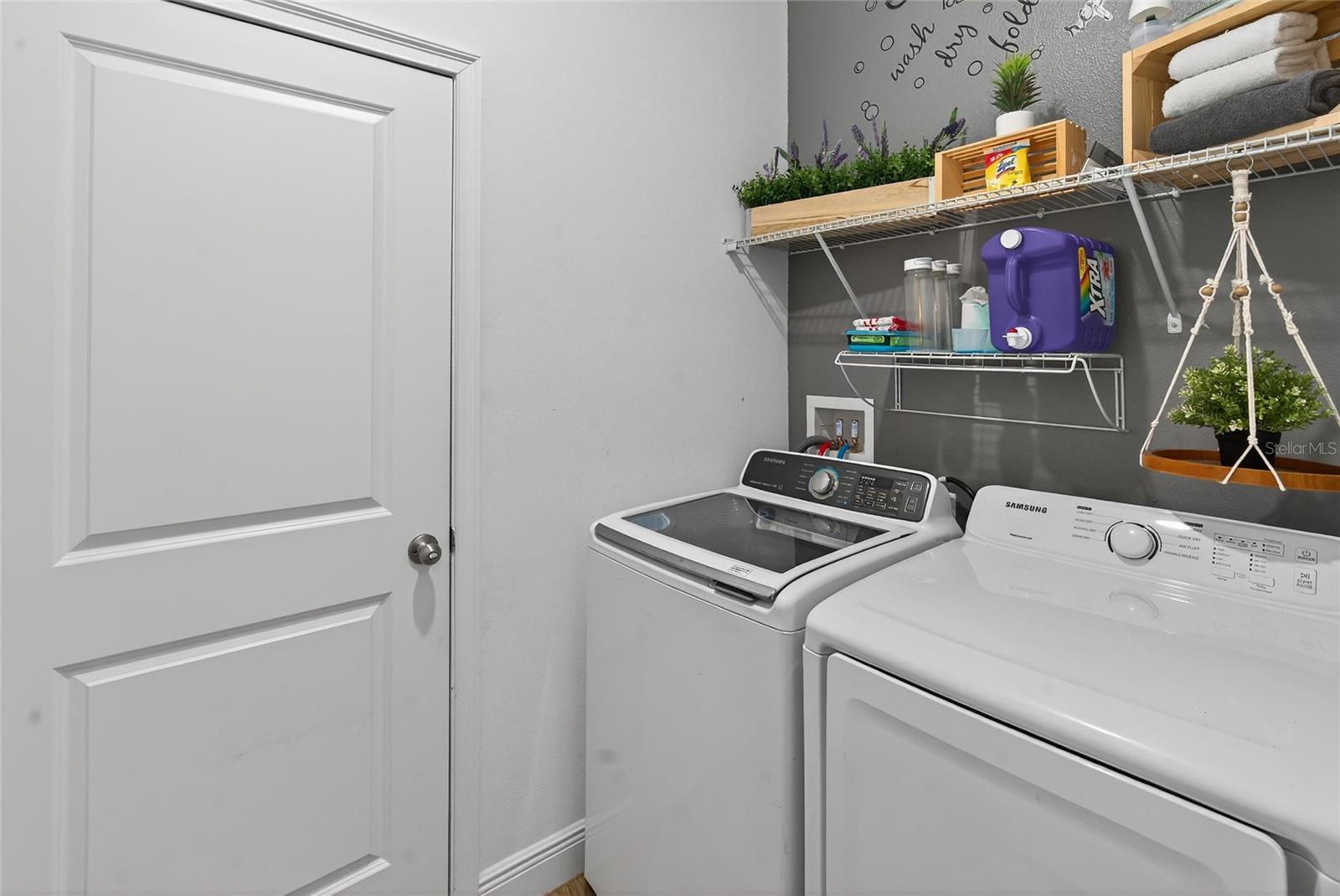 Image 34 of 39 For 1664 Redfin Drive