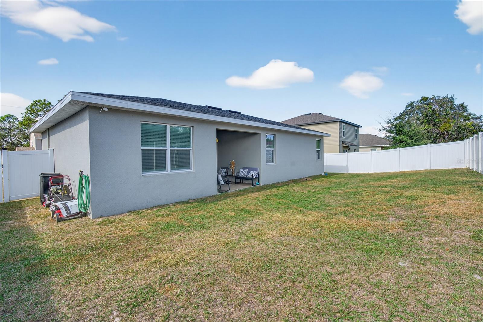 Image 8 of 39 For 1664 Redfin Drive