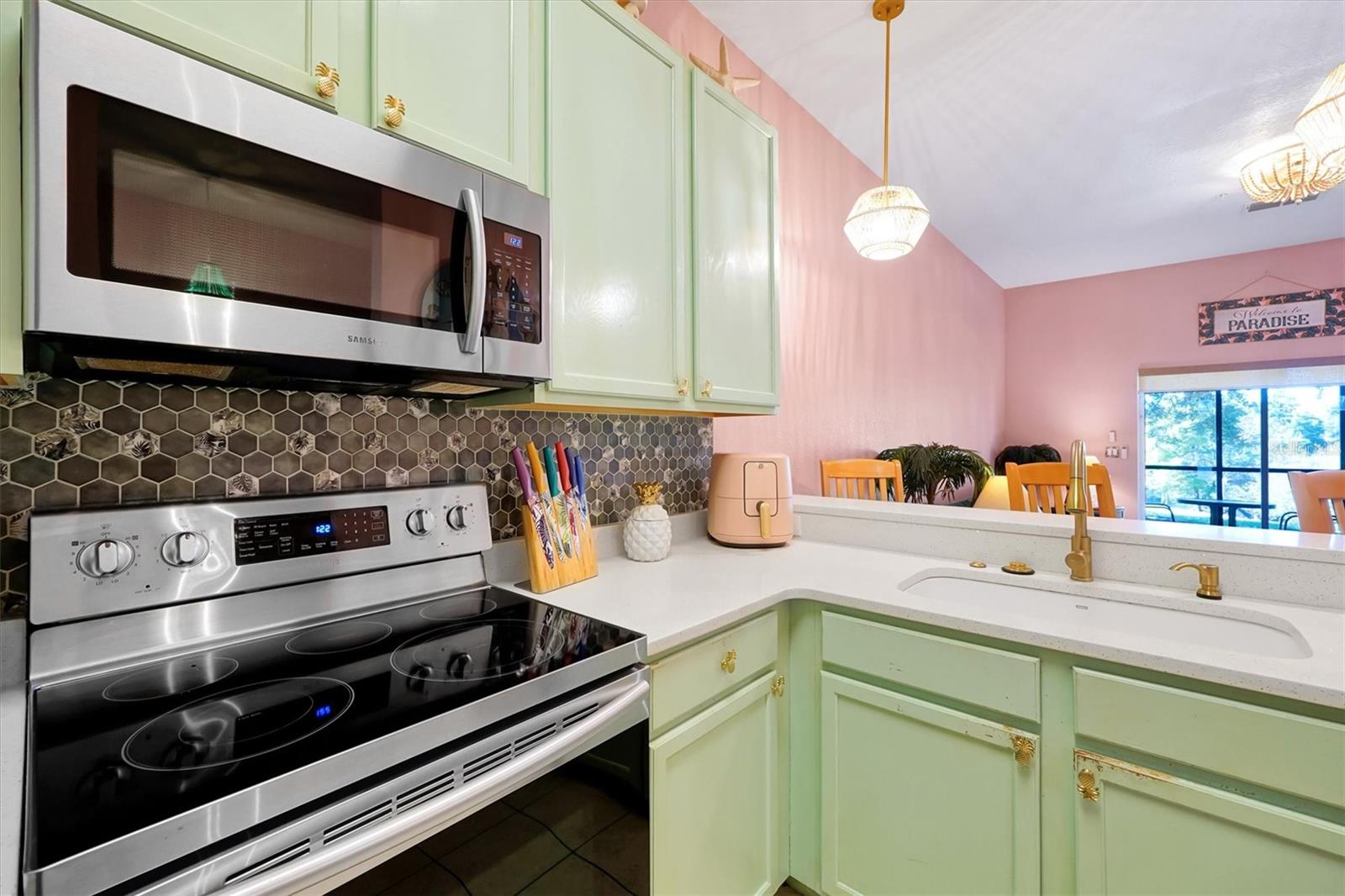 Image 14 of 65 For 1004 Gran Bahama Boulevard 1004