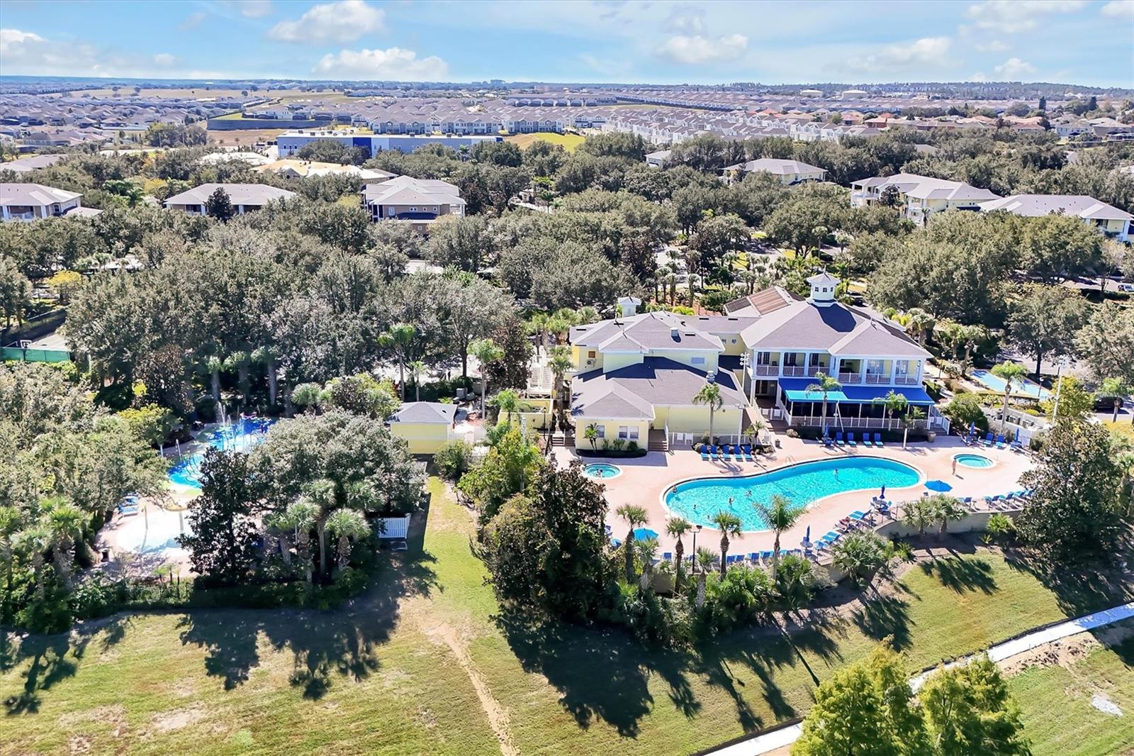 Image 37 of 65 For 1004 Gran Bahama Boulevard 1004