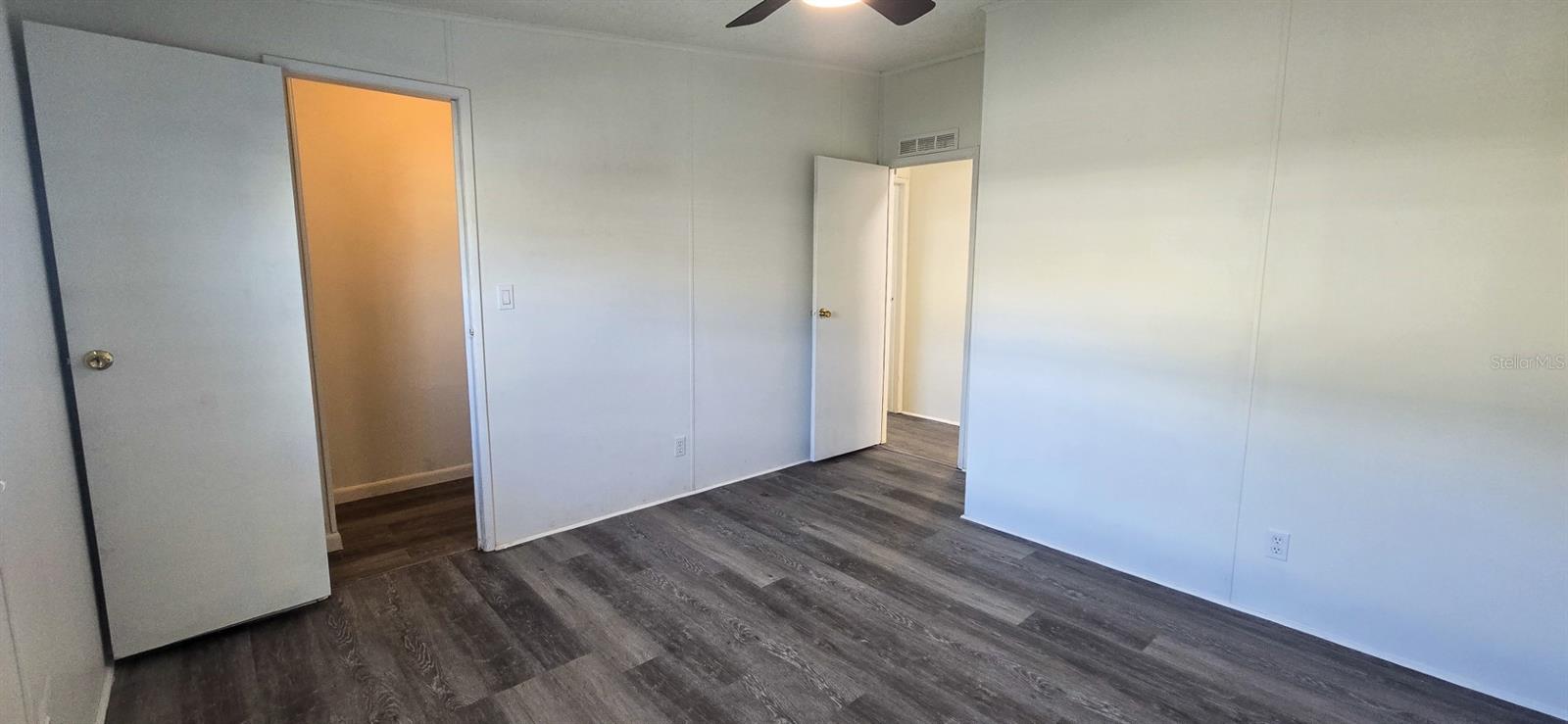 Image 13 of 22 For 118 Rosewood Drive