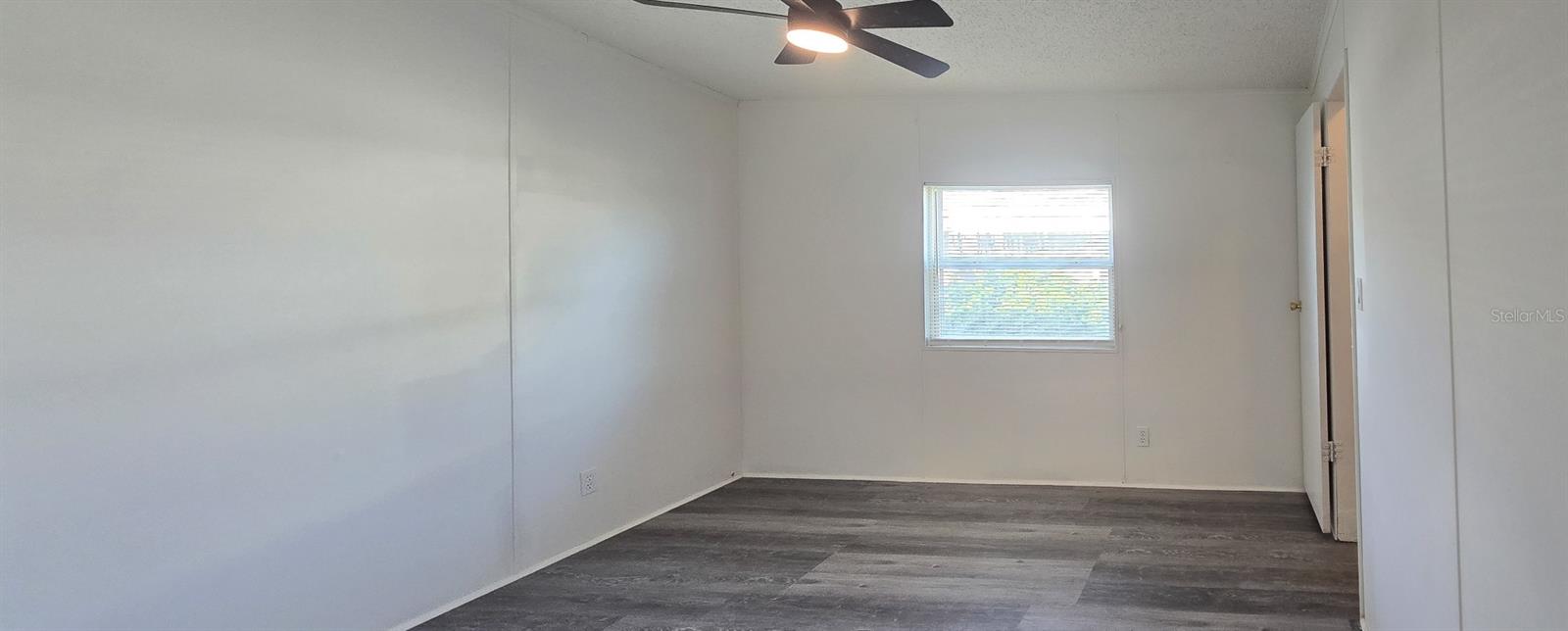 Image 14 of 22 For 118 Rosewood Drive