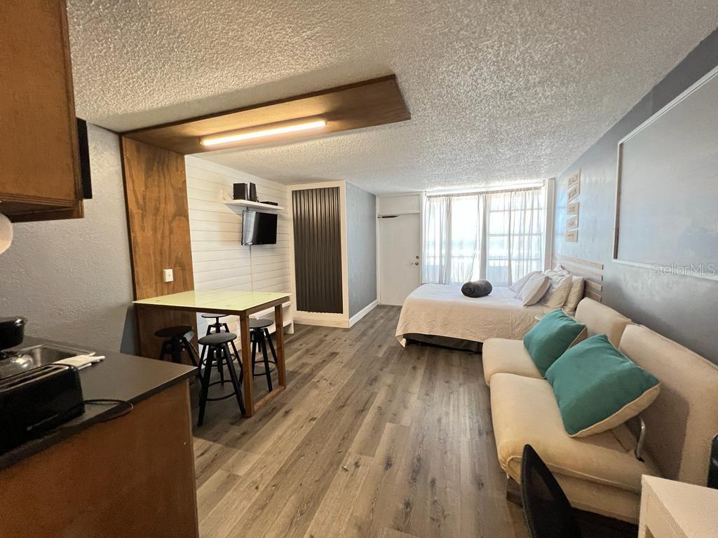 Image 4 of 17 For 800 Atlantic Avenue 304