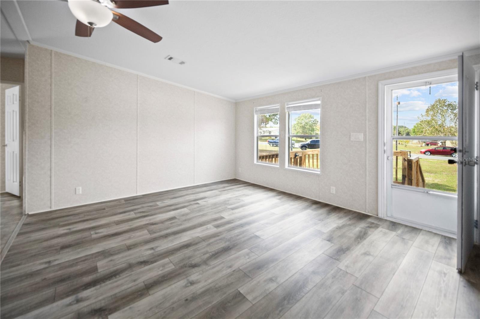 Image 23 of 33 For 35620 Shelley Drive