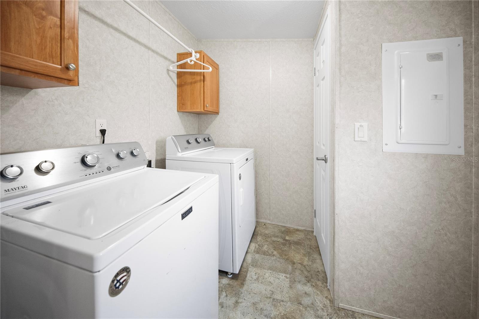 Image 24 of 33 For 35620 Shelley Drive