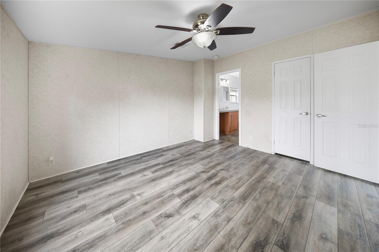 Image 25 of 33 For 35620 Shelley Drive