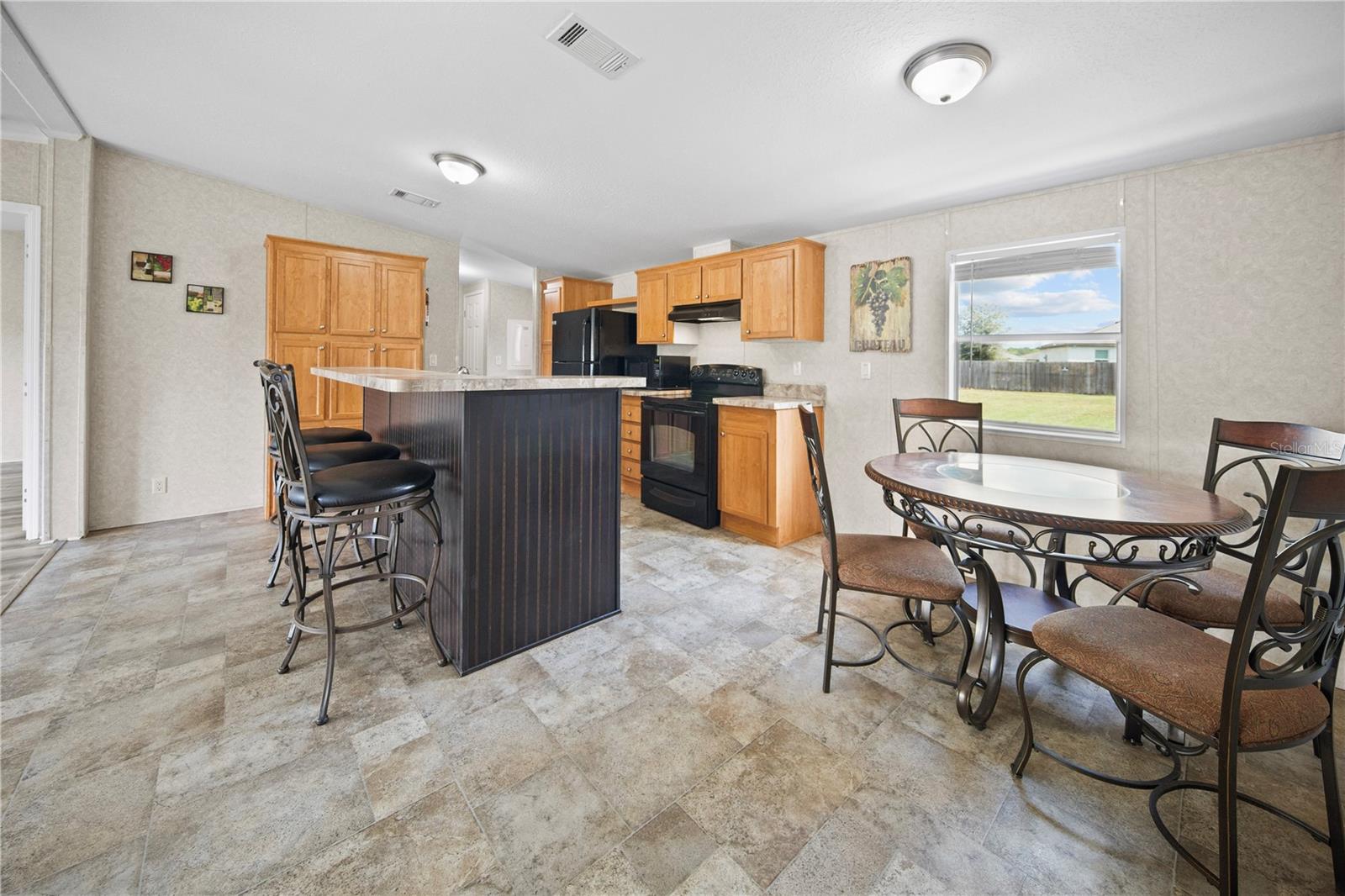 Image 26 of 33 For 35620 Shelley Drive