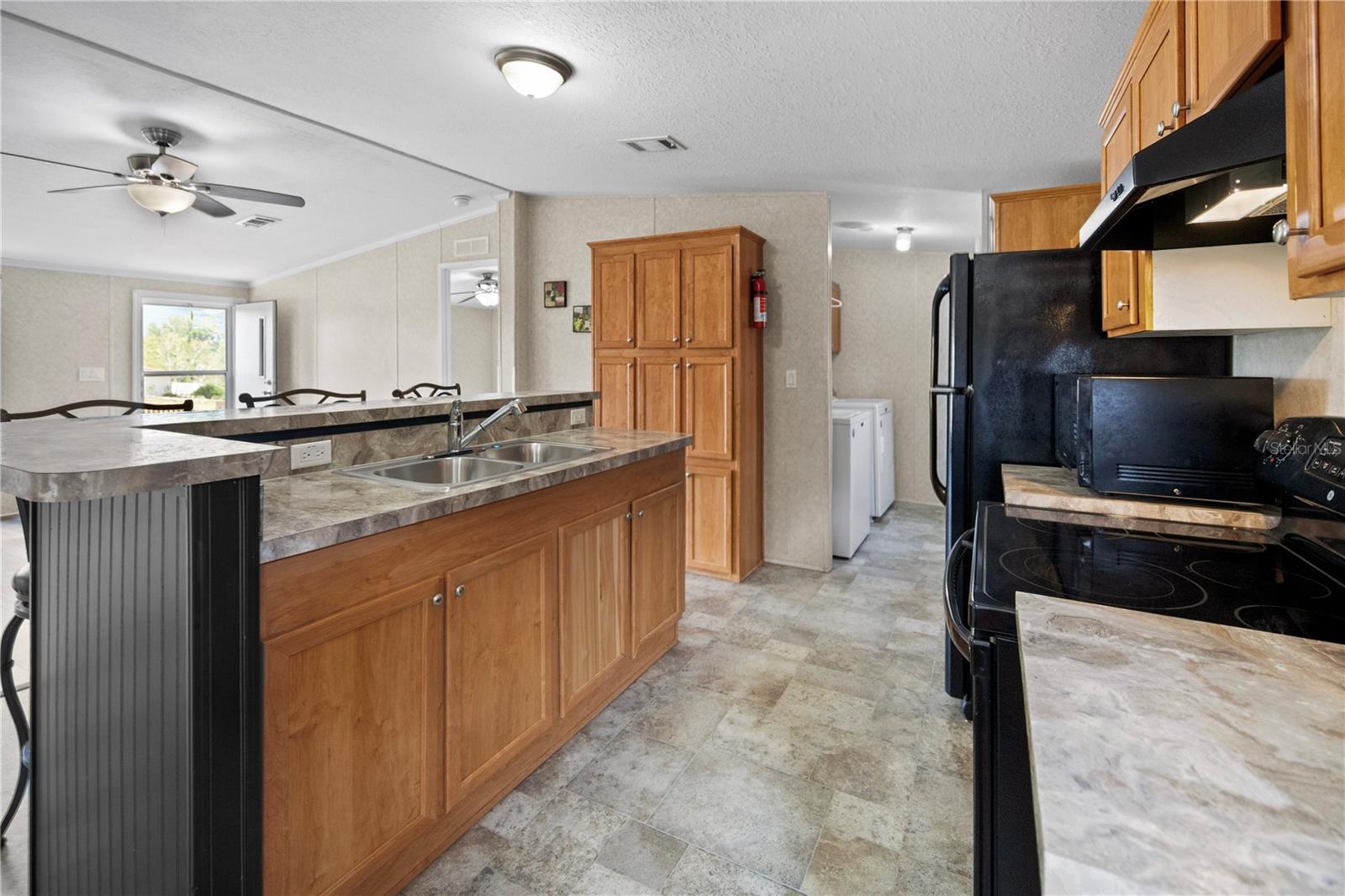 Image 27 of 33 For 35620 Shelley Drive