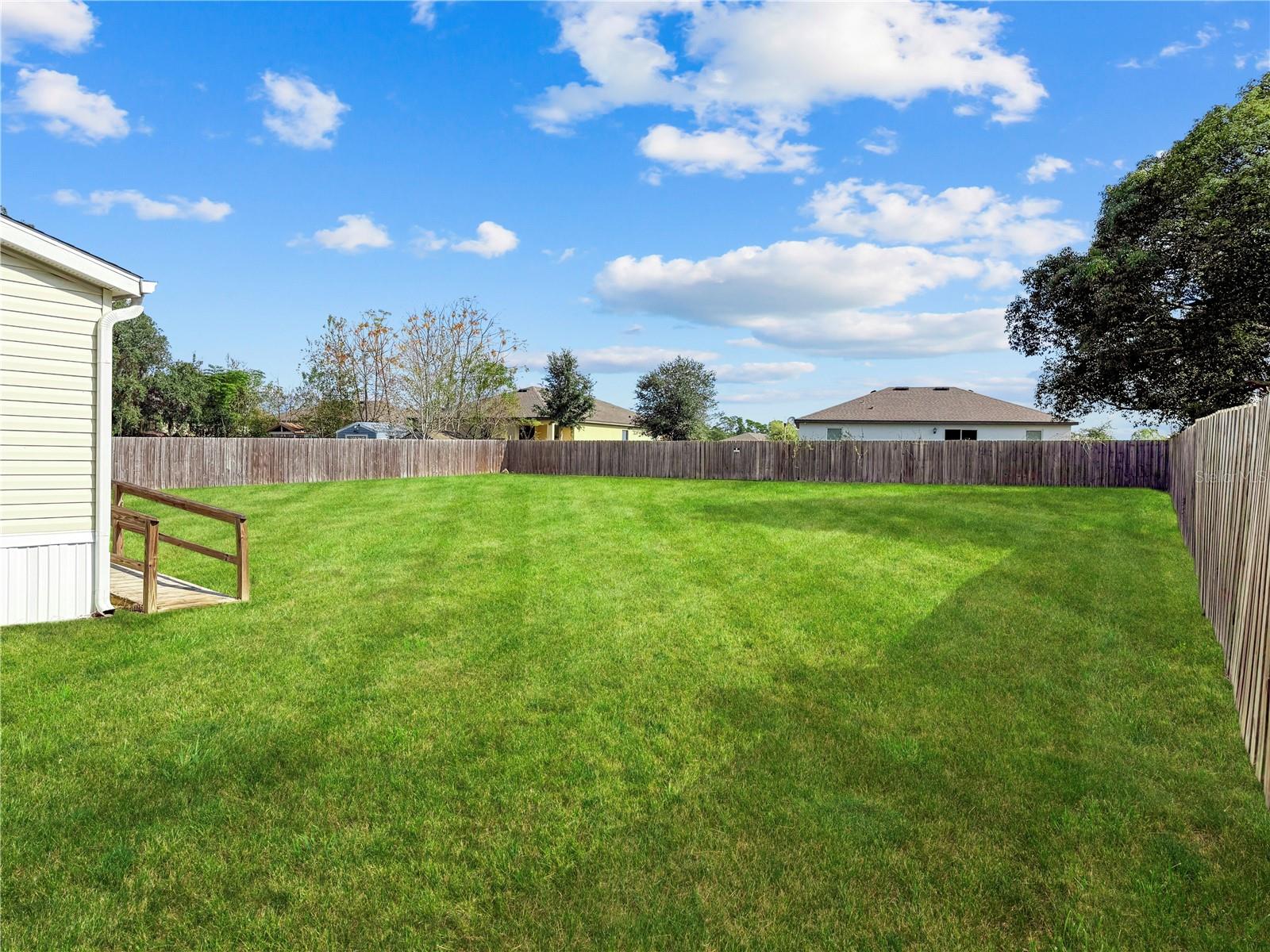 Image 9 of 33 For 35620 Shelley Drive