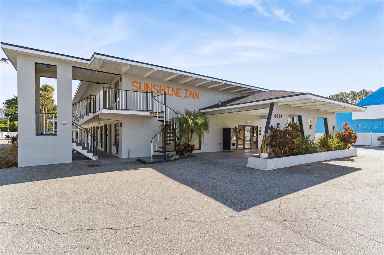 Image 2 of 23 For 4643 Irlo Bronson Memorial Highway