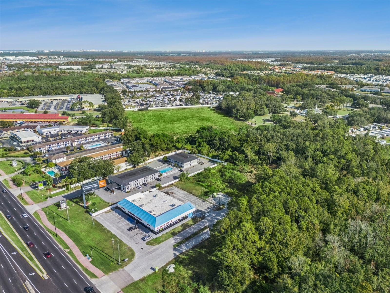 Image 23 of 23 For 4643 Irlo Bronson Memorial Highway