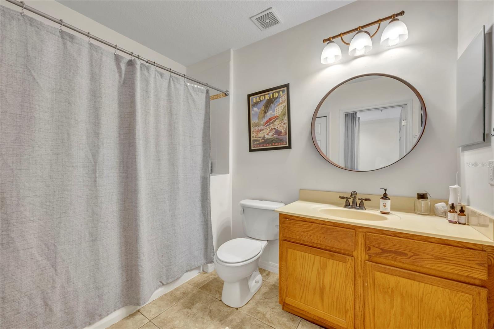 Image 21 of 32 For 1053 Oak Pond Drive 302