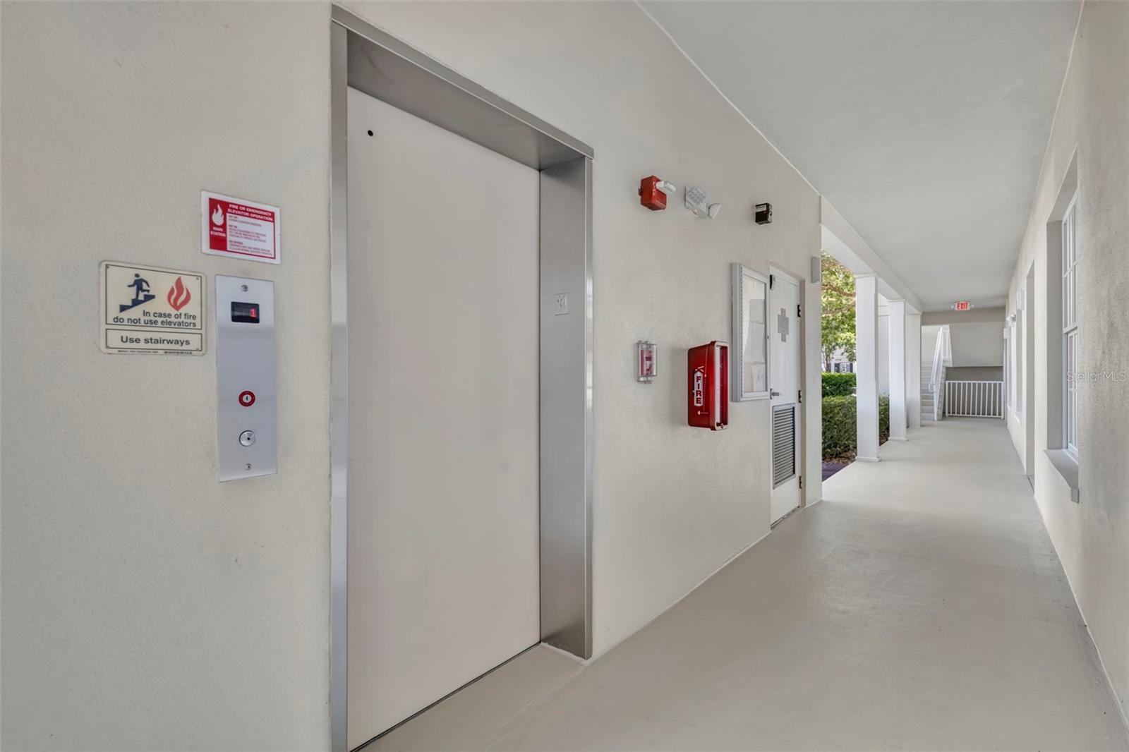 Image 25 of 32 For 1053 Oak Pond Drive 302