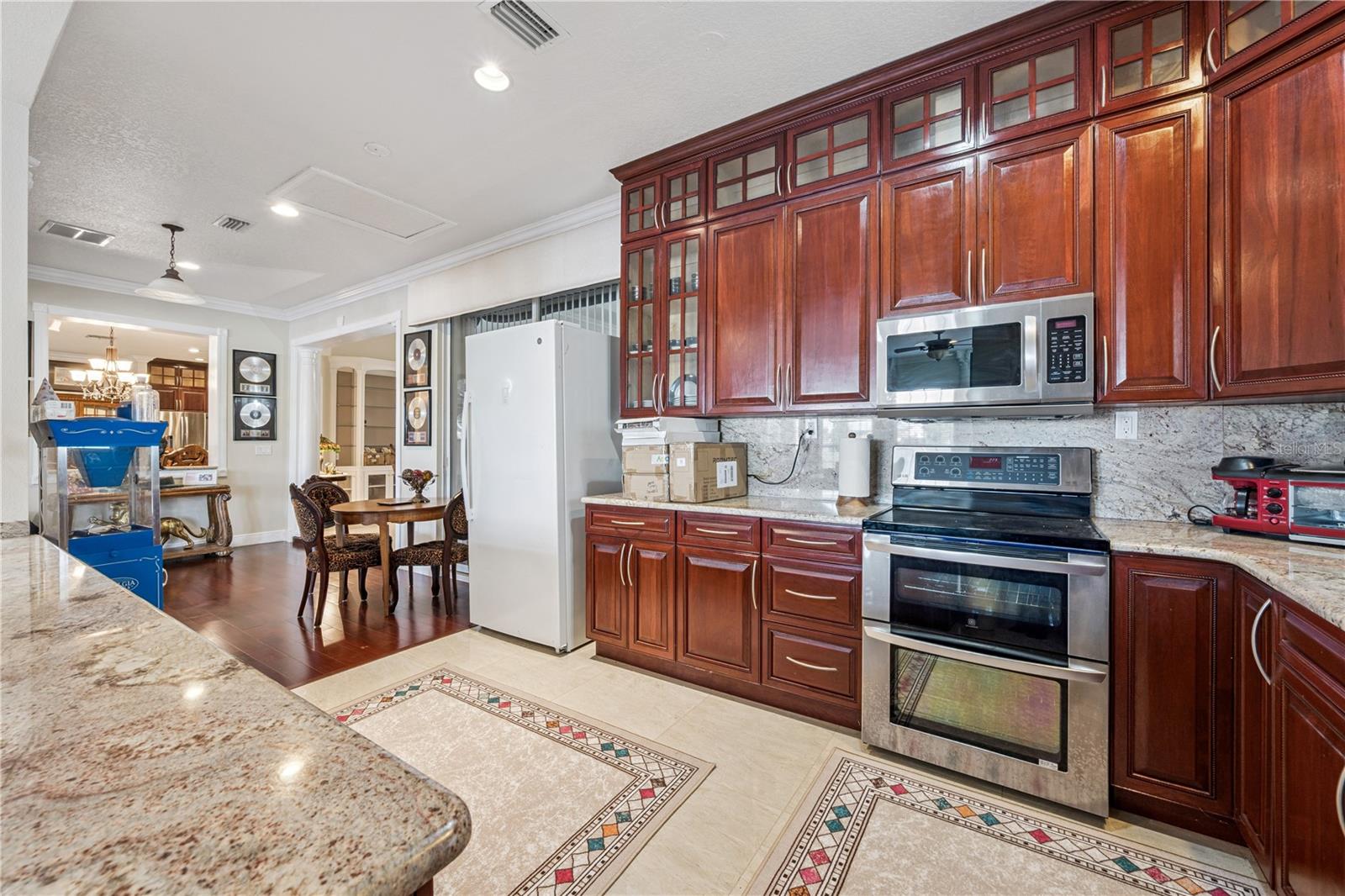 Image 17 of 39 For 2564 Chapala Drive