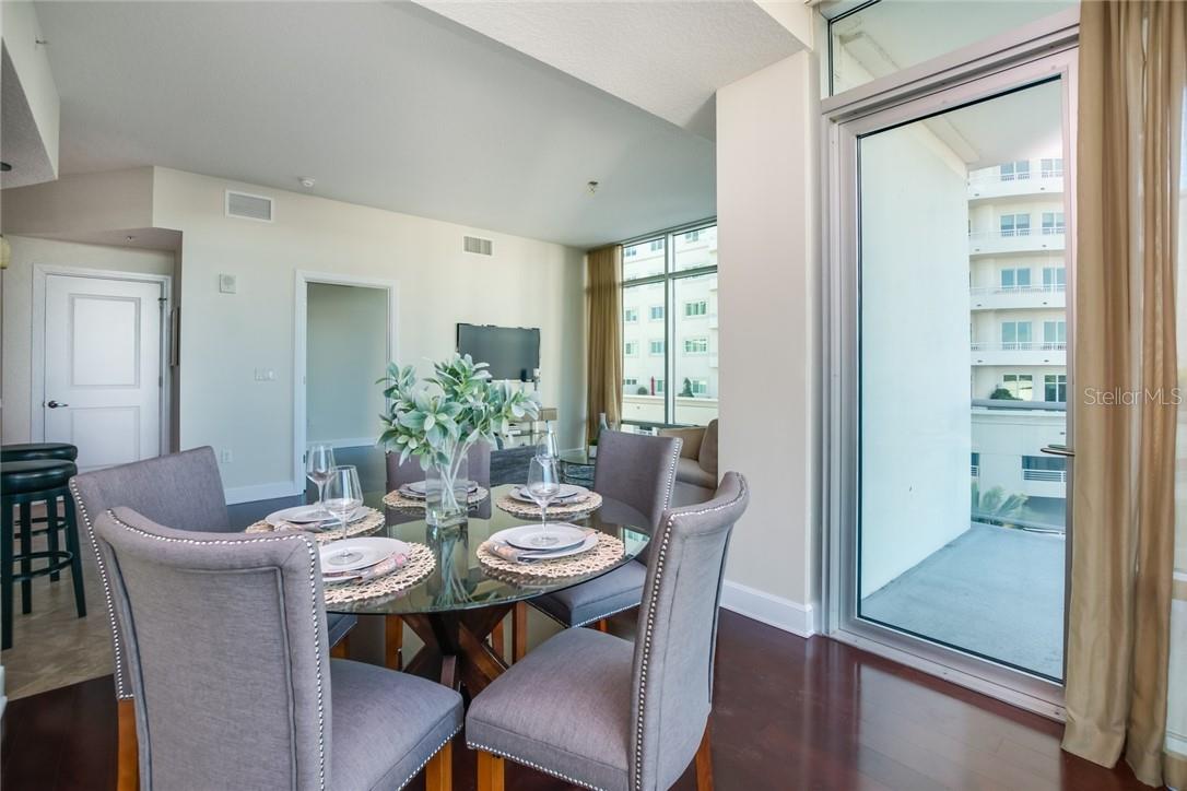 Image 15 of 35 For 101 Eola Drive 621