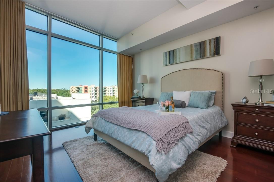 Image 18 of 35 For 101 Eola Drive 621