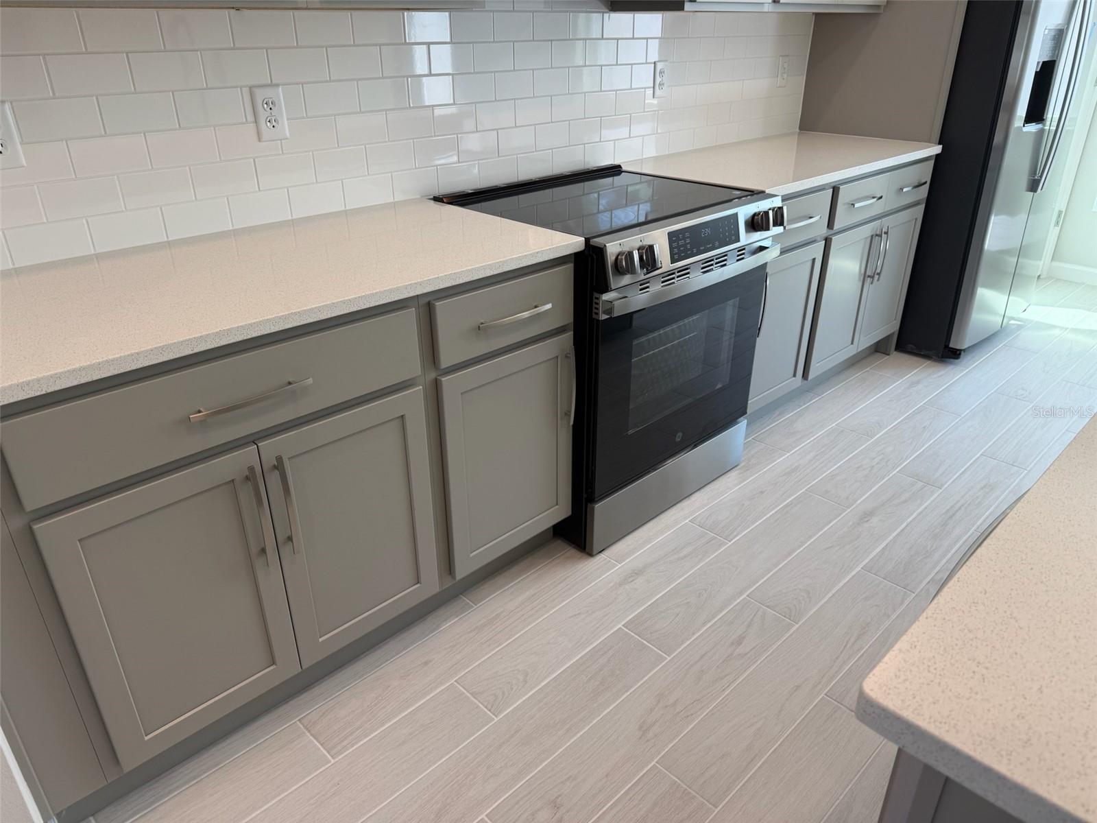 Image 7 of 37 For 619 Pothos Street