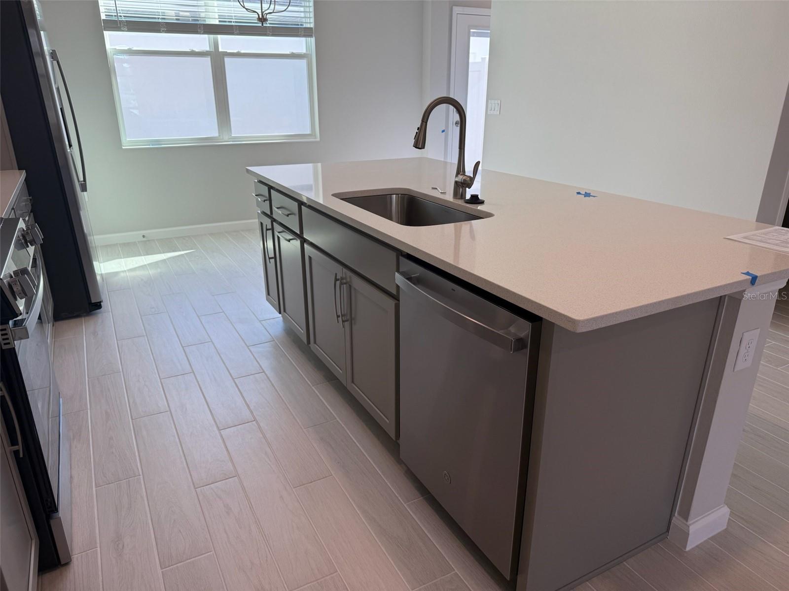 Image 8 of 37 For 619 Pothos Street