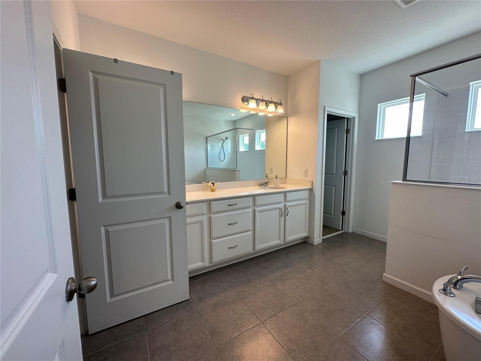 Image 20 of 30 For 7711 Tangerine Knoll Loop