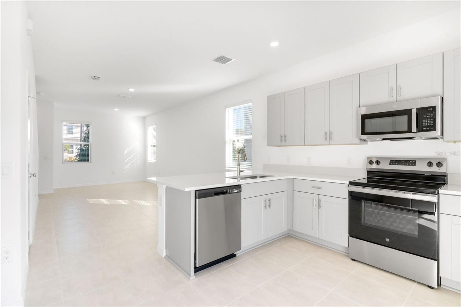 Image 10 of 48 For 2987 Skyline Loop