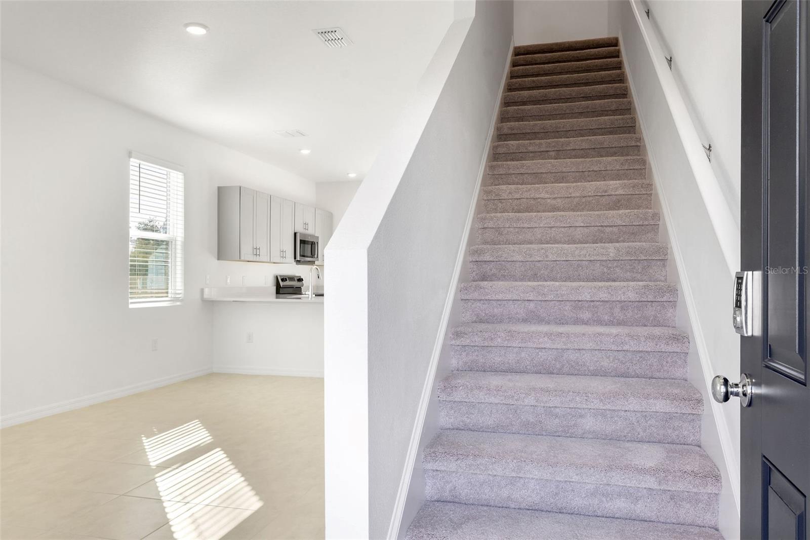 Image 2 of 48 For 2987 Skyline Loop