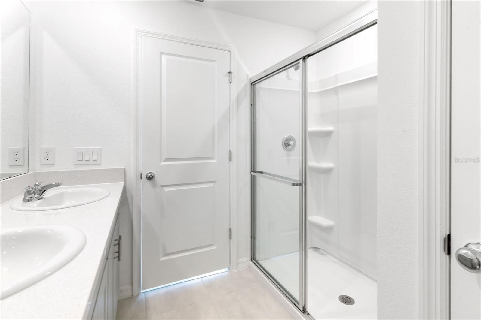 Image 28 of 48 For 2987 Skyline Loop