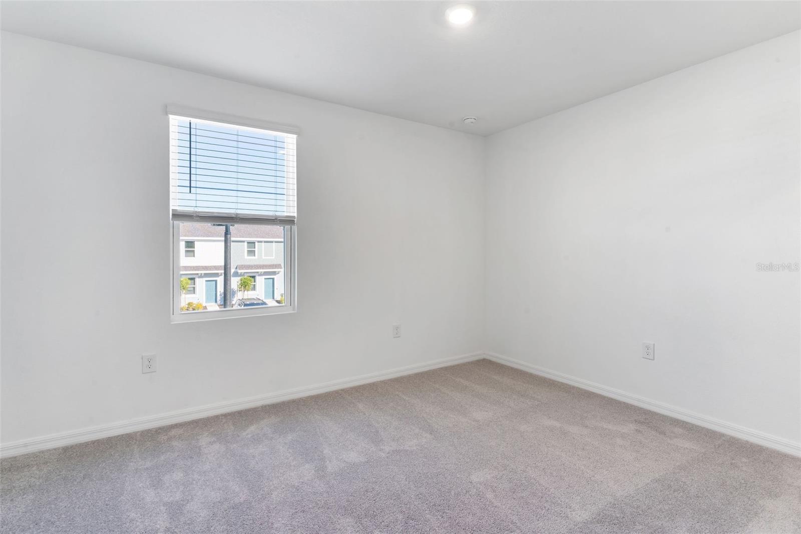 Image 33 of 48 For 2987 Skyline Loop