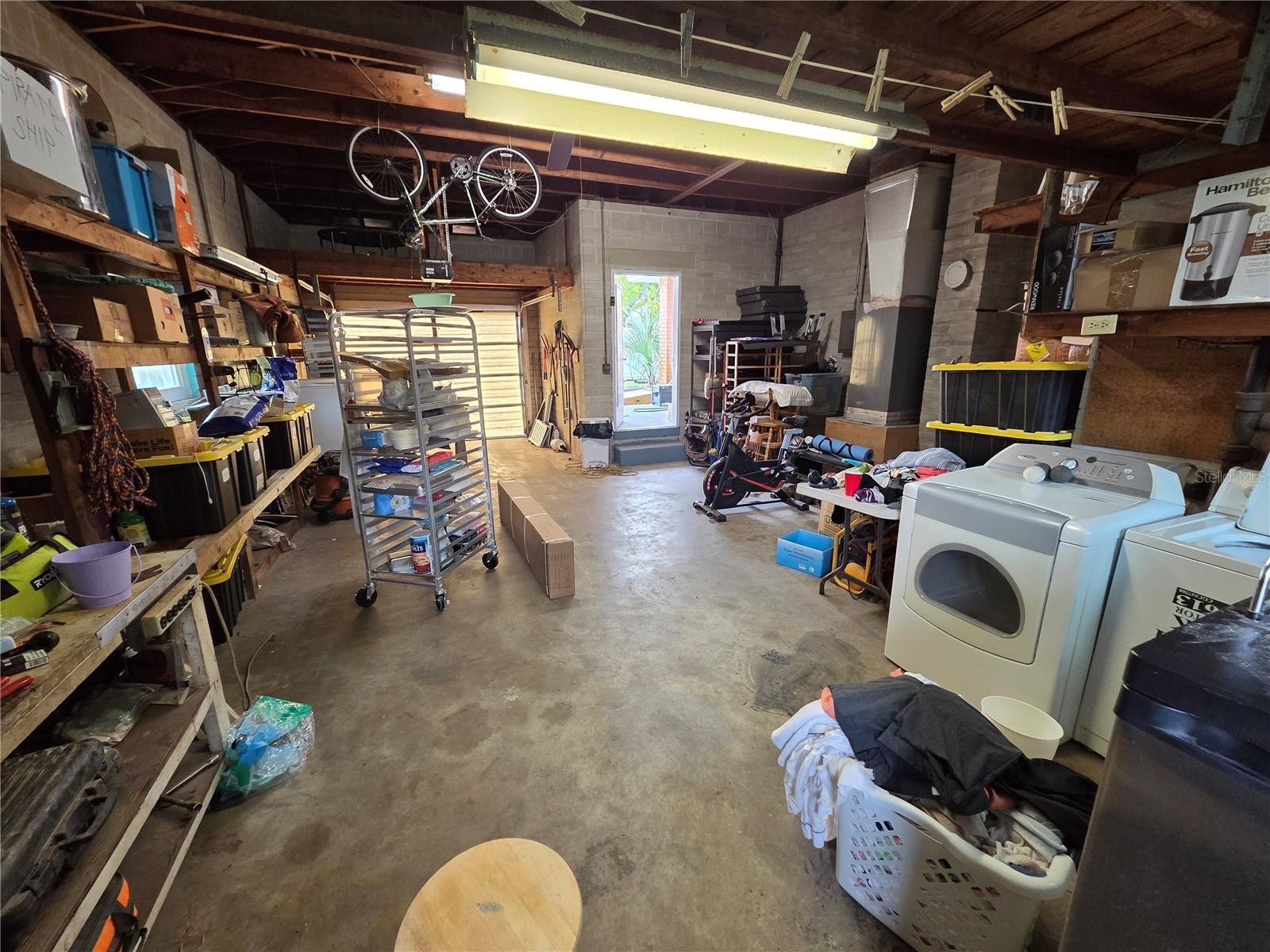 Image 36 of 41 For 1836 Palmetto Avenue