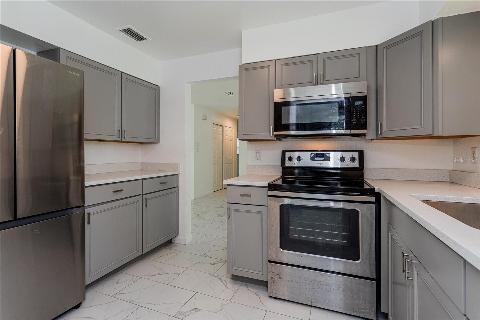 Image 6 of 15 For 1907 Brown Street