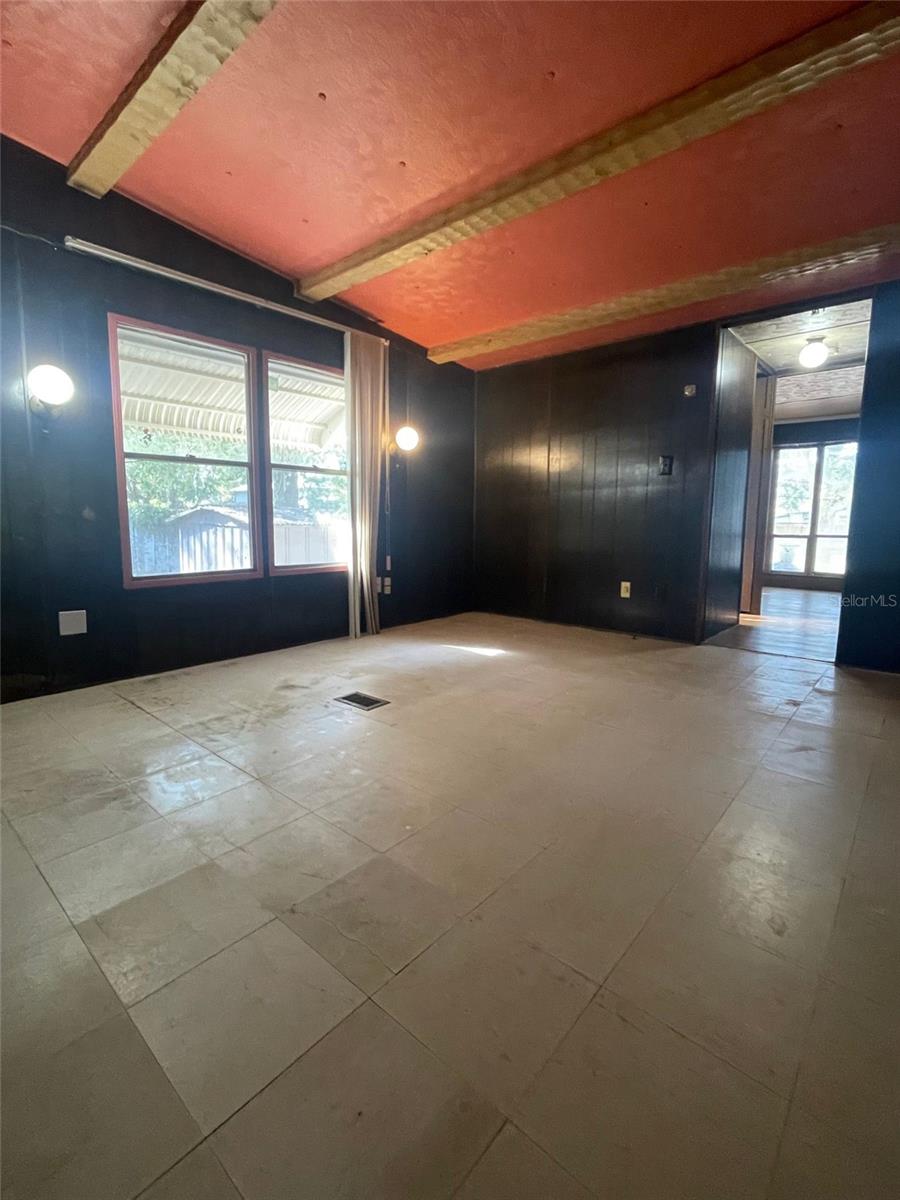 Image 12 of 25 For 15756 Trigonia Street