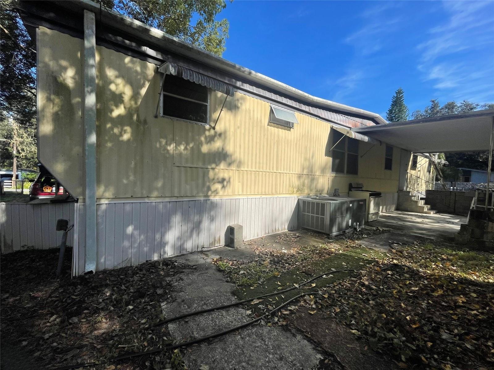 Image 2 of 25 For 15756 Trigonia Street