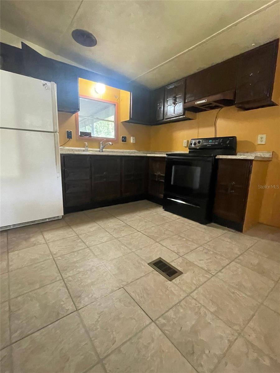 Image 20 of 25 For 15756 Trigonia Street