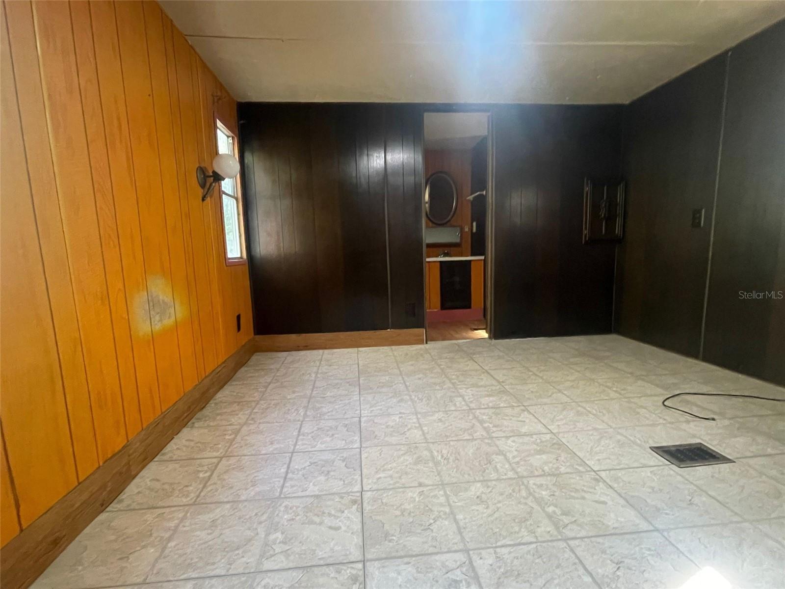 Image 9 of 25 For 15756 Trigonia Street