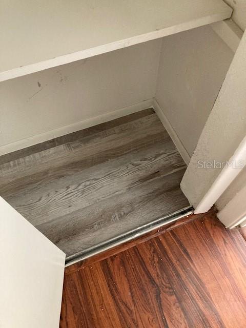 Listing photo id 8 for 4031 Henley Road 1706