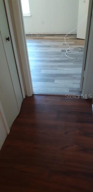 Listing photo id 14 for 4031 Henley Road 1706