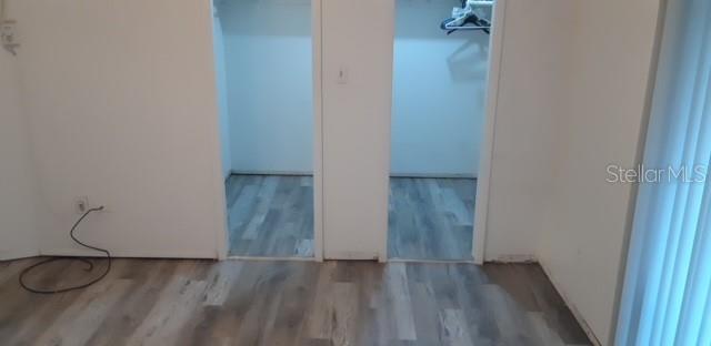 Listing photo id 17 for 4031 Henley Road 1706