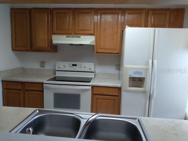 Listing photo id 1 for 4031 Henley Road 1706