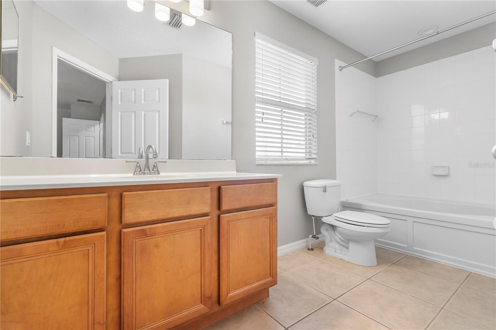 Image 24 of 31 For 2020 Retreat View Circle