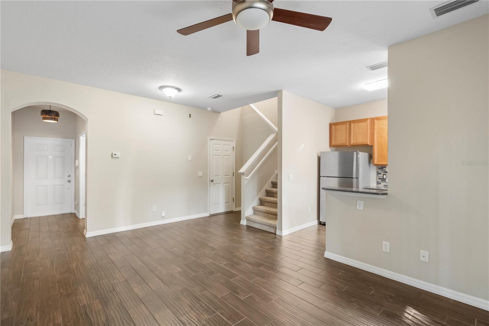 Image 7 of 31 For 2020 Retreat View Circle