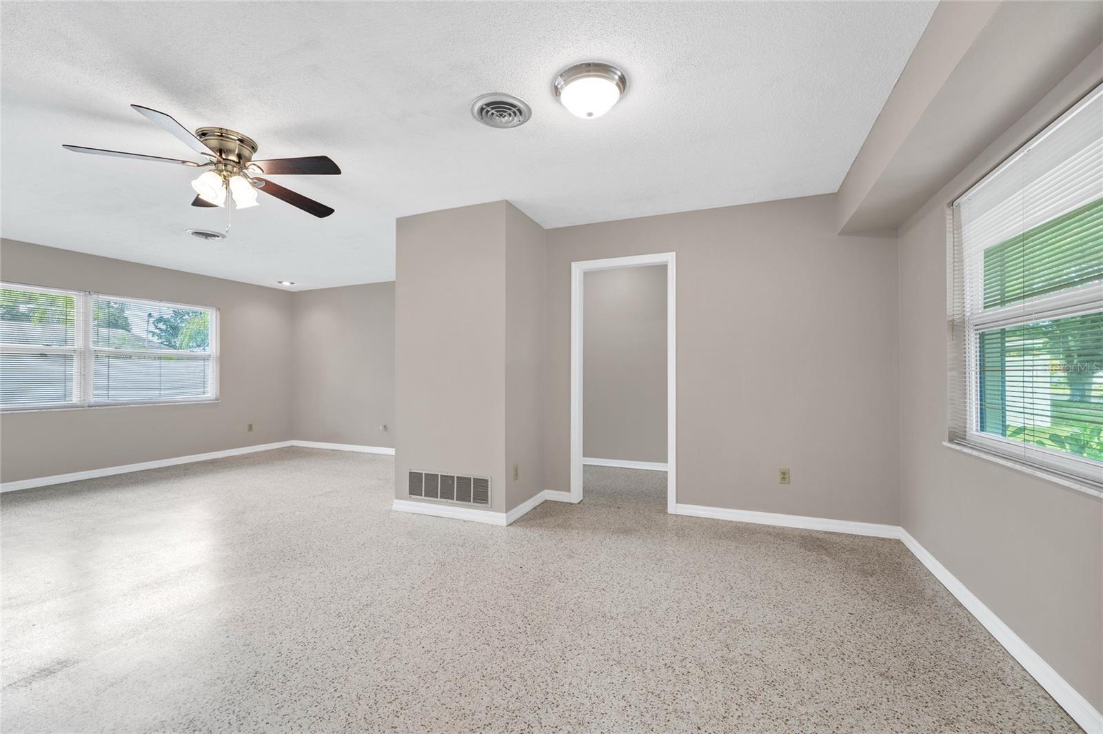 Image 11 of 32 For 810 Morocco Avenue