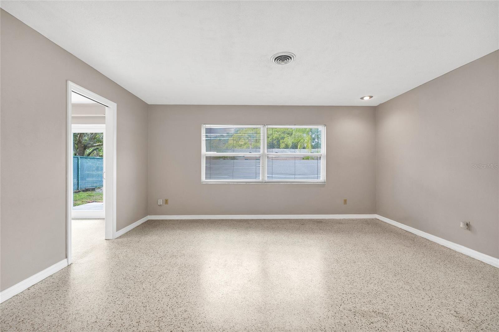 Image 12 of 32 For 810 Morocco Avenue