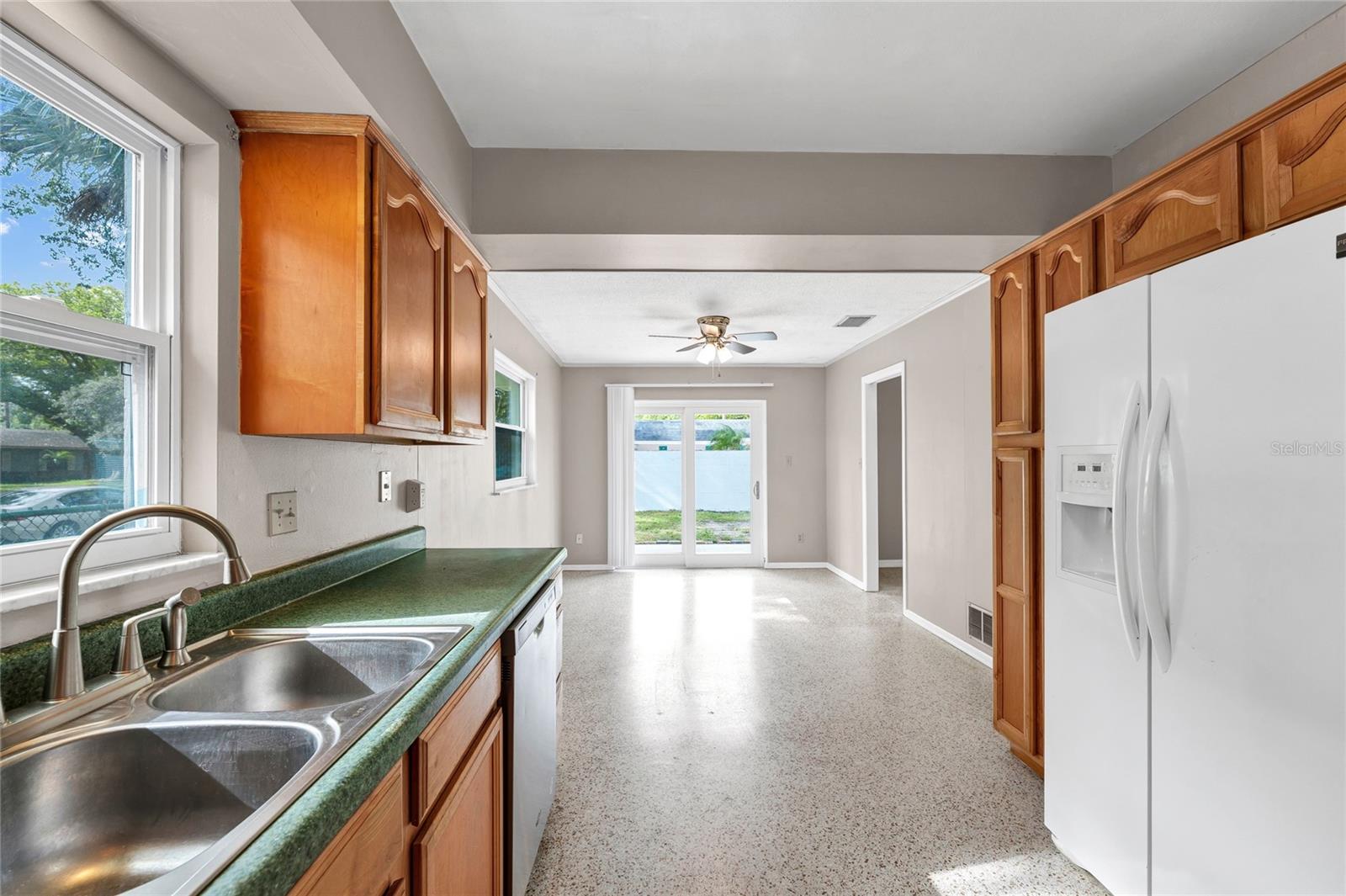 Image 8 of 32 For 810 Morocco Avenue