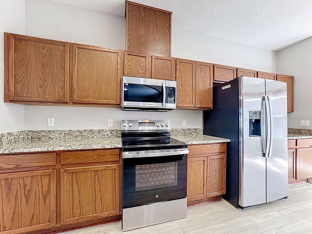 Image 19 of 76 For 15612 Montesino Drive