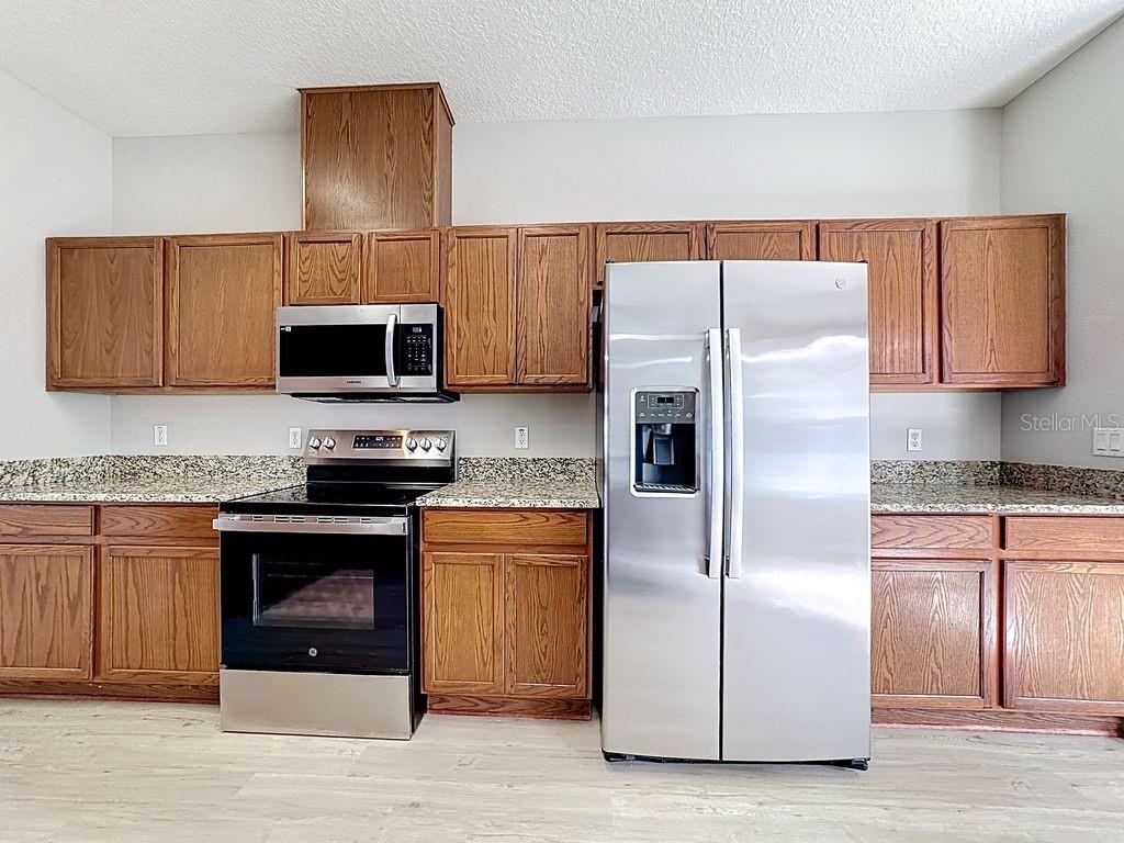 Image 20 of 76 For 15612 Montesino Drive