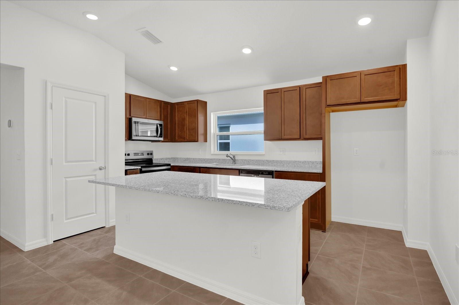 Image 3 of 16 For 8633 Caribbean Pine Way