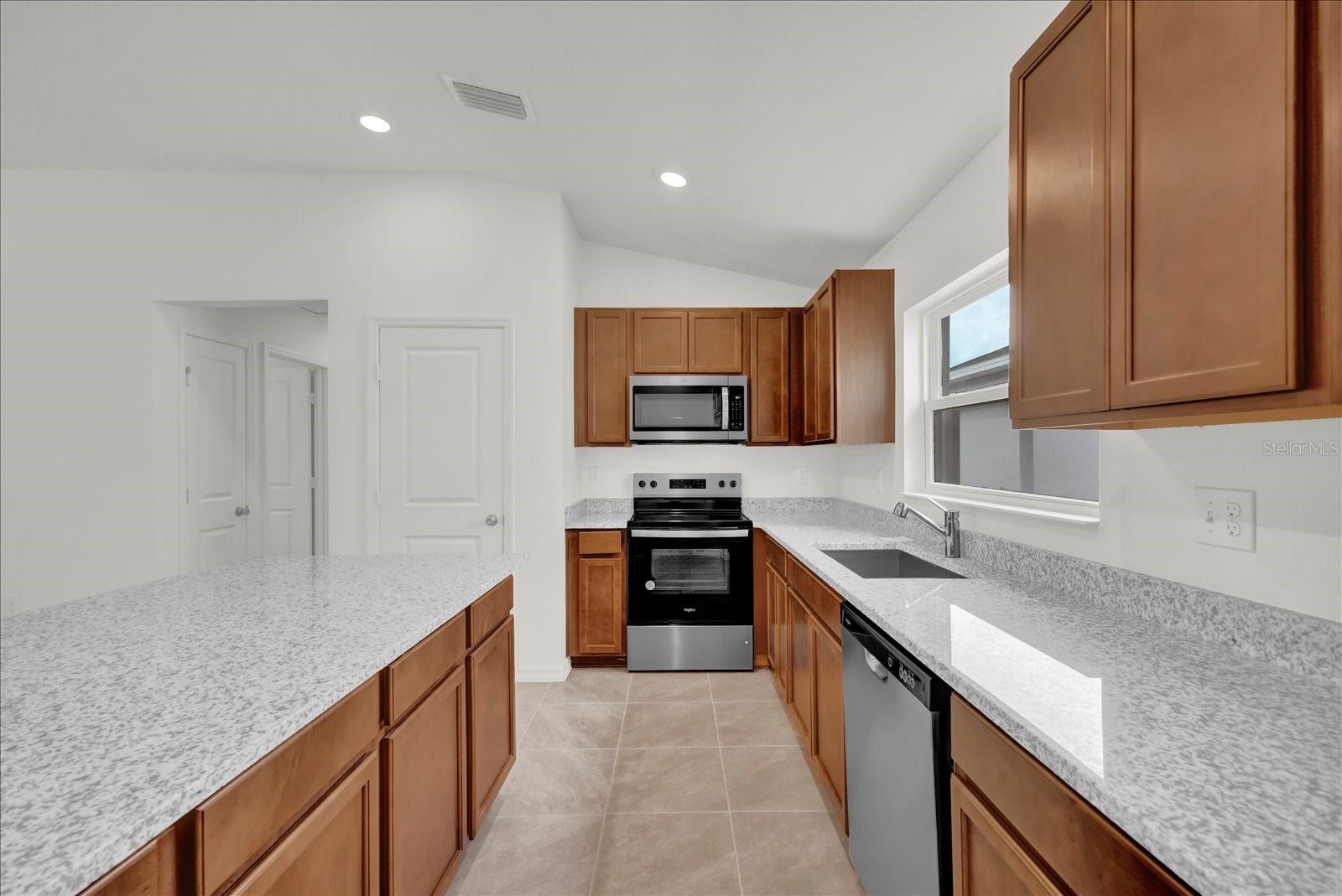 Image 4 of 16 For 8633 Caribbean Pine Way