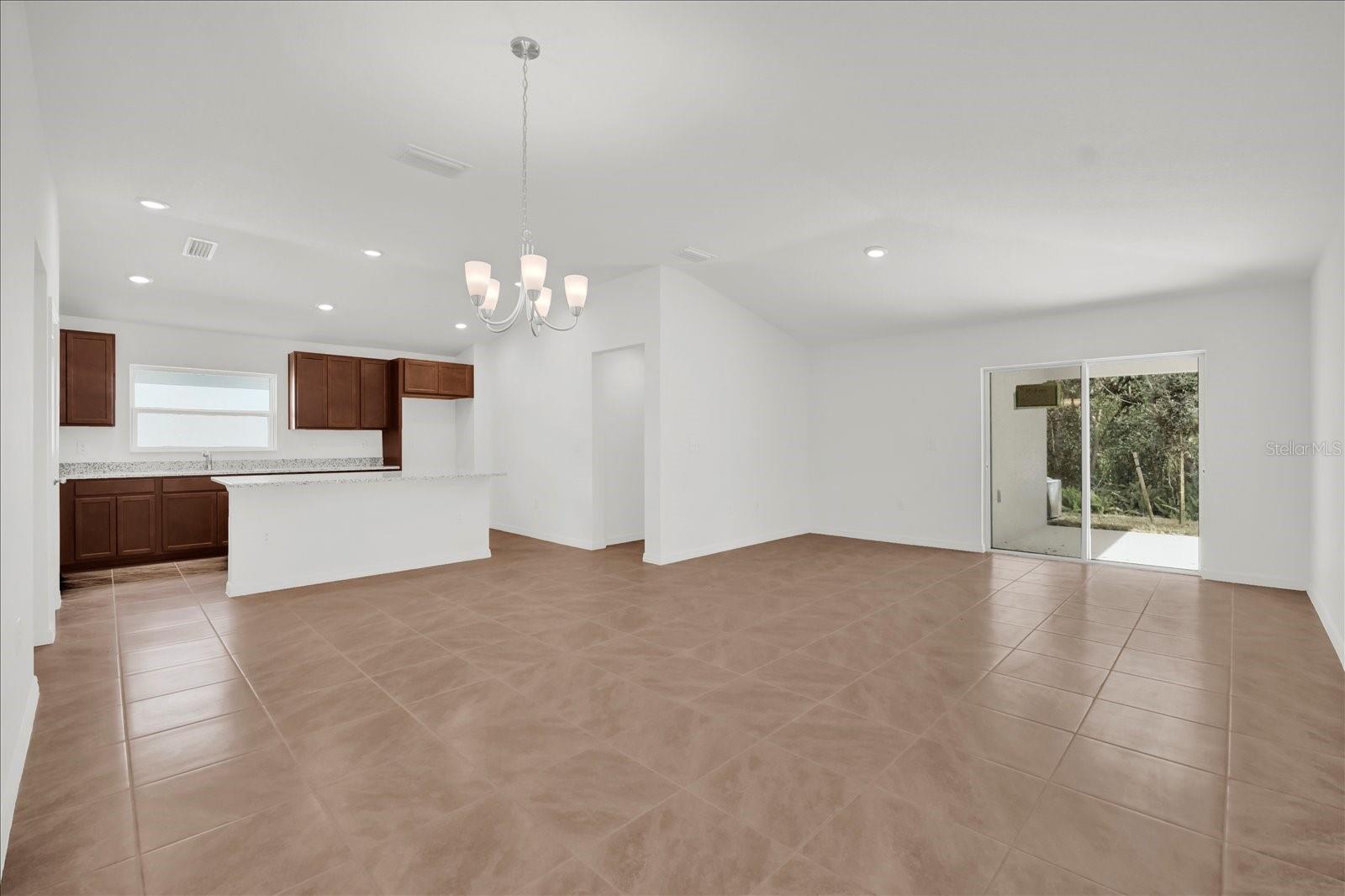 Image 5 of 16 For 8633 Caribbean Pine Way