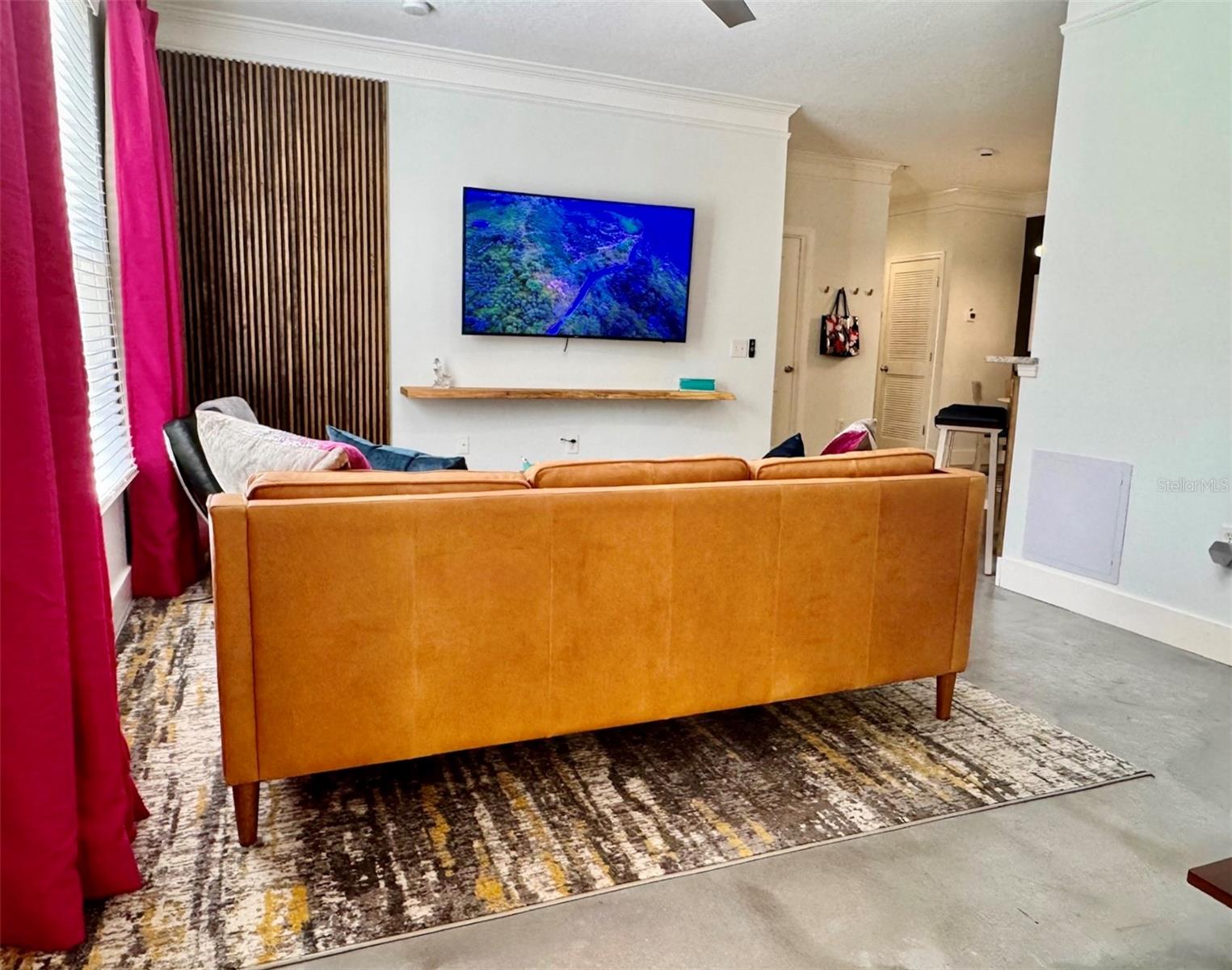 Image 6 of 25 For 8842 Villa View Circle 108